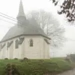 In East Flanders you have this beautiful Desert chapel(Woestijnkapel) van Gooik whit a lot off fog